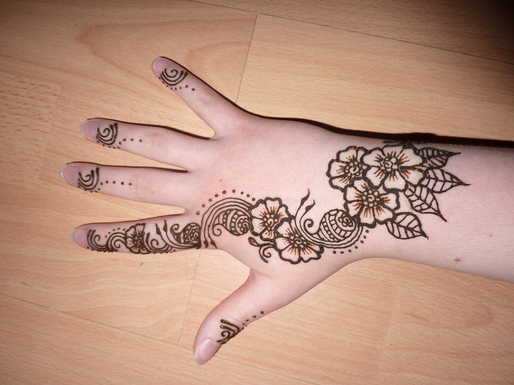 Simple Henna Designs | Download wallpapers page